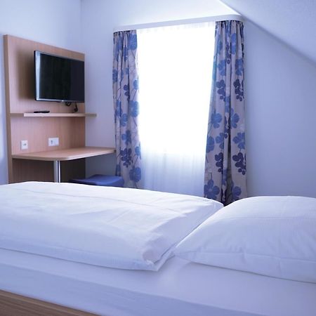 Hotel Bahnhof Jestetten Bagian luar foto