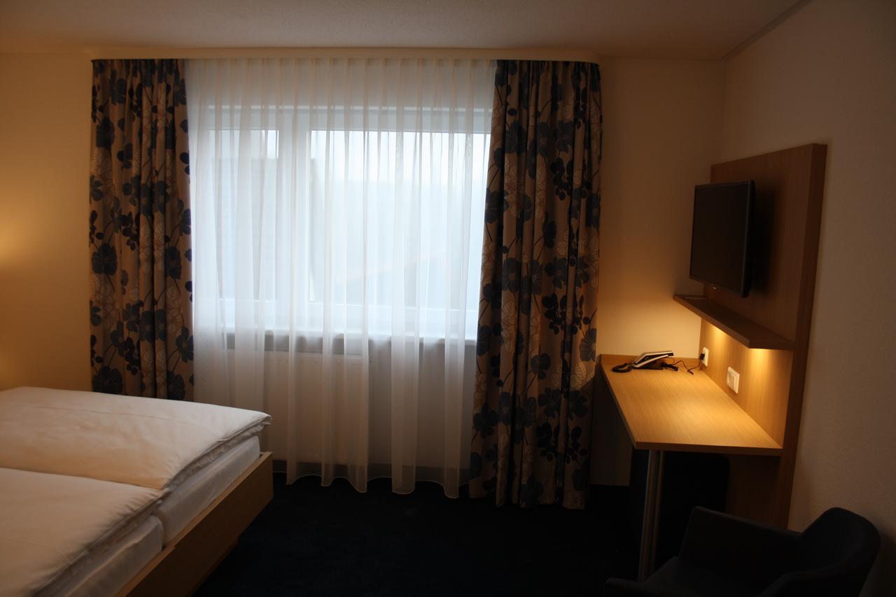 Hotel Bahnhof Jestetten Bagian luar foto