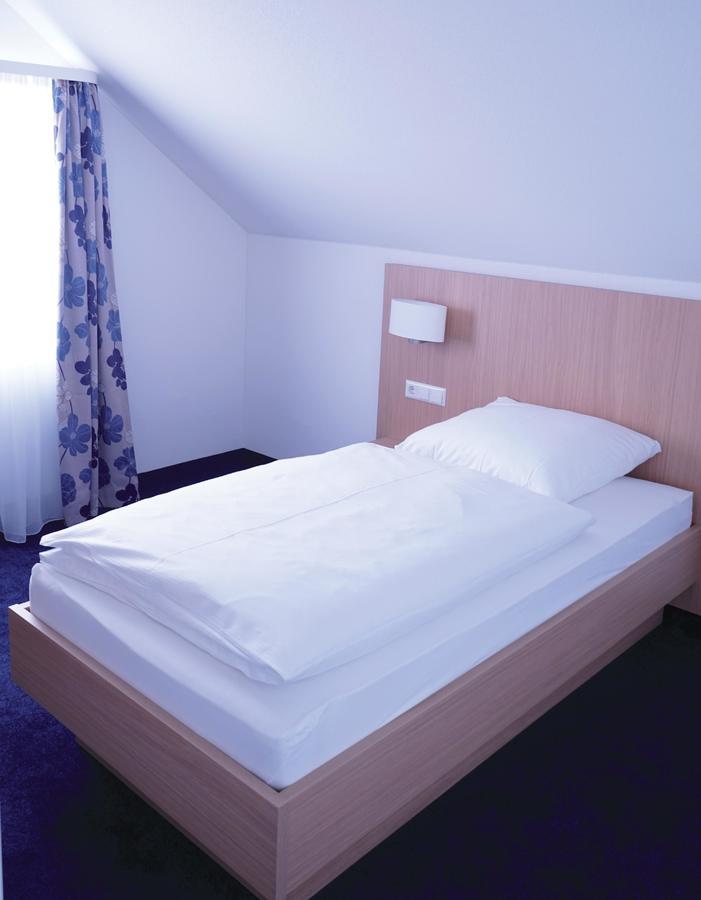 Hotel Bahnhof Jestetten Bagian luar foto